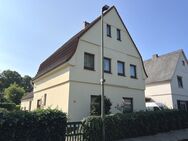 PURNHAGEN-IMMOBILIEN - Für Handwerker - 1-2-Fam.-Haus in ruhiger Wohnlage von Bremen-Blumenthal - Bremen