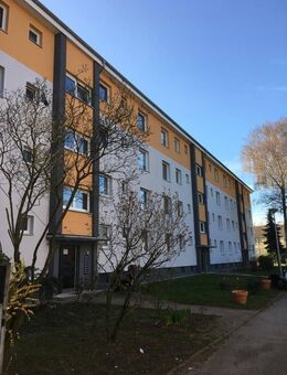 Bezugsfertige 3,5 Zimmer Wohnung mit modernem Duschbad und Balkon - Gelsenkirchen