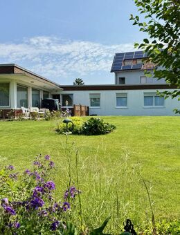 Fröndenberg-Westick: Flachdach-Bungalow mit Gartenoase als perfekter Rückzugsort! - Fröndenberg (Ruhr)