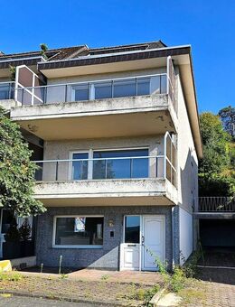 Geräumiges Reihenendhaus in ruhiger Lage mit traumhaftem Blick über das Rheintal - Remagen