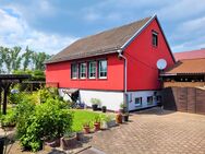 Ihr Traumhaus im Grünen: Einfamilienhaus mit großen Gärten, Pool, Carport und Werkstatt in idyllischer Lage von Berka! - Sondershausen