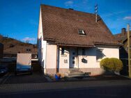 Familienfreundliches Einfamilienhaus mit viel Platz auf drei Etagen - Herdorf