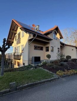 Zu verkaufen - Einfamilienhaus mit Panoramablick in Wellen - Wellen