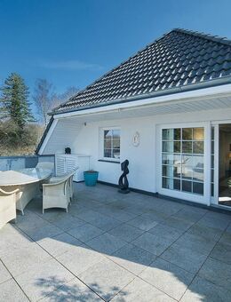Exklusives Penthouse mit atemberaubender Dachterrasse und unverbaubarem Blick über Gräfrath - Solingen (Klingenstadt)