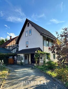 Zentral wohnen und dennoch Ruhe, EFH in Suhl Heinrichs mit Garten und Kamin - Suhl