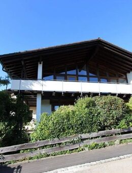 Große Maisonette Wohnung mit 2 Balkonen, Terrasse und Bergsicht - Neukirch (Baden-Württemberg)