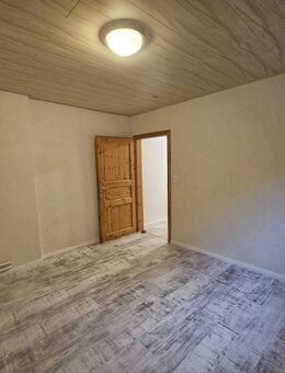 +++WOHNUNG IM EG MIT GARTEN- HELLE 3- ZIMMER-WOHNUNG IM EG+++ - Tackesdorf