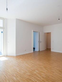 Exklusive 3-Zimmer-Gründerzeit-Wohnung mit Süd-Balkon in einem aufwendig sanierten Altbau - Berlin
