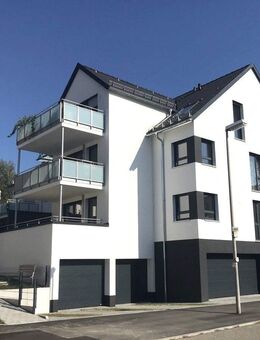 Moderne, großzügige 4-Zi.-Wohnung mit Balkon und Aufzug in Marbach a.N. - Marbach (Neckar)