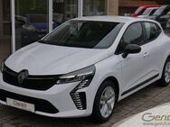 Renault Clio, TCe 90 EVOLUTION (RJA), Jahr 2022 - Altötting