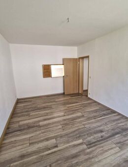 Ruhig wohnen im Grünen mit Einbauküche! - Breitenbrunn (Erzgebirge)