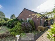 Seltene Gelegenheit: Wunderschönes Grundstück mit Bungalow in Hamburg-Sasel - Hamburg