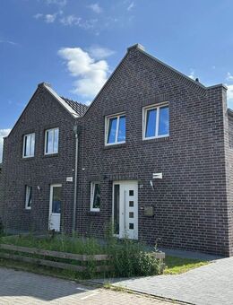 Ihr neues Zuhause in Apen - Attraktive Doppelhaushälfte mit Wohlfühlfaktor - Apen