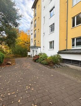 Komfortable 3-Zimmer-Wohnung mit Fahrstuhl und Tiefgaragenstellplatz - Bremen