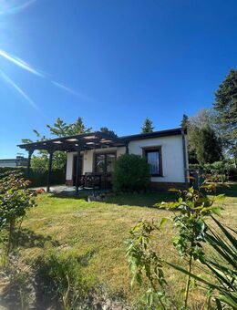 Charmanter Bungalow mit groß angelegten Garten in Schönfeld-Mühle - Mühlen Eichsen
