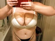 Curvy Frau sucht sexy Date gegen TG - Hamburg