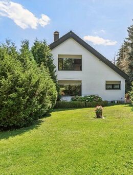 Charmantes Einfamilienhaus mit Einliegerwohnung in Staufenberg - Staufenberg (Niedersachsen)