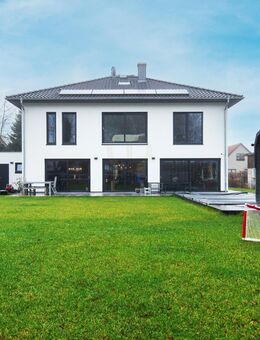 Purer Luxus! Exklusive Architektenvilla am Havelkanal bietet alles, was das Herz begehrt! - Brieselang