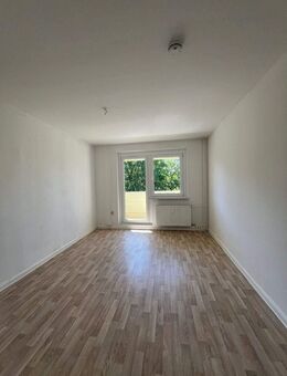 Charmante 2-Zimmer-Wohnung in Bad Lausick mit Balkon - Bad Lausick
