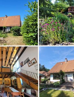 * DAS BESONDERE WOHNHAUS * * Freistehendes ATELIERHAUS, tolles Grundstück, Garage * - Schwabach
