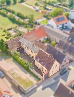 Großes Anwesen in Haus und Hof Bauweise mit Scheune und traumhaftem Garten! - Haßloch