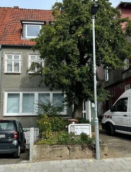 3 Mehrfamilienhäuser in 23558 Lübeck-St. Lorenz-Süd (Nähe Dräger) - Lübeck