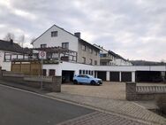 3 Familienhaus mit Gewerbeanteil - Schlüchtern