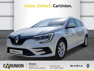 Renault Megane, Grandtour ZEN E-TECH Plug-in 160, Jahr 2021 - Dessau-Roßlau