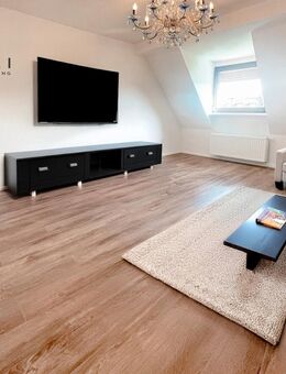 Pempelfort: Moderne Wohnung in zentraler Lage! + 30 m² Sondernutzungsfläche im DG! - Düsseldorf