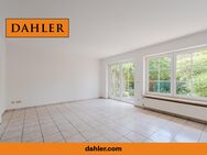 Well-designed semi-detached house on a south/west-facing plot with lots of mature trees - Potsdam