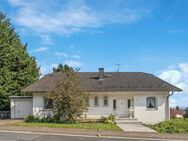 Großzügiges Einfamilienhaus in gefragter Lage von Rosbach mit großem Garten und Weitblick - Rosbach (Höhe)