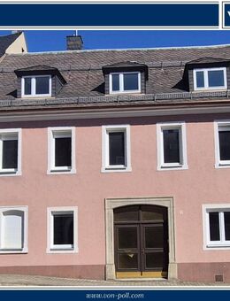 Stadthaus mit drei Wohneinheiten und Innenhof - Weißenstadt