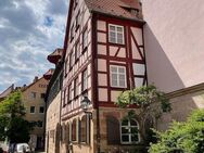Außergewöhnliches Wohnhaus im Herzen der Altstadt mit TG-Stellplatz - Nürnberg