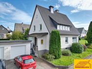 Zweifamilienhaus mit großem Garten in ruhiger Wohnlage! - Meschede (Kreis- und Hochschulstadt)