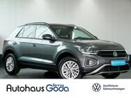 VW T-Roc, 1.0 TSI Life, Jahr 2023 - Damme