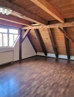 Große 3-Zimmer Maisonettewohnung in denkmalgeschütztem Mehrfamilienhaus in Scheer - Scheer
