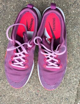 NIKE Damen Zoom Dynamic lila orange Gr. EU 38 Training 24 cm 849803-500 - Dettum