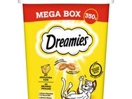 Dreamies Katzensnacks Mega Box - Sparpaket: Käse (2 x 350 g)