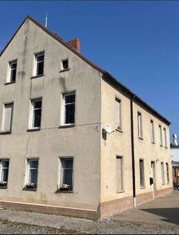 Mehrfamilienhaus mit 4 Wohneinheiten in Staßfurt. - Staßfurt