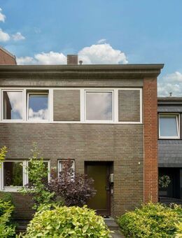 Geräumiges Reihenhaus mit Terrasse und Garten in Düsseldorf-Eller - Düsseldorf