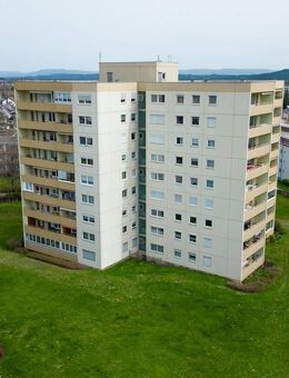 Wohnen mit Wohlfühlgarantie: Renovierte 3,5-Zimmer-Wohnung in ruhiger Umgebung - Villingen-Schwenningen