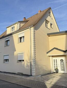saniertes Zweifamilienhaus in zentraler Lage von Lauda-Königshofen - Lauda-Königshofen