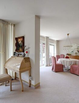 FREI - Stilvolle 3-Zimmer-Wohnung mit exklusiven Einbauten, EBK und großem Südbalkon - München