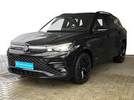 VW Tiguan, 1.5 eTSI R-Line BlackStyle Dig, Jahr 2024 - Hannover