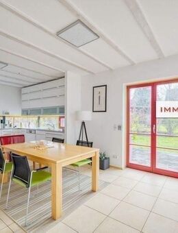 IMMOBERLIN.DE - Lichtdurchflutetes Architektenhaus mit Südterrasse in familiärer Lage nahe der schönen Dahme - Zeuthen