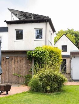 Zwei vermietete Wohneinheiten - ein EFH mit Garten und ein Ferienhaus - Cuxhaven
