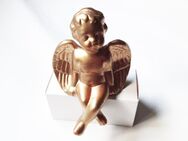 sitzender Keramik Weihnachtsengel / Engel „gold“ 12cm - Weihnachtsdeko - Andernach