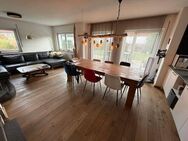 Ruhige Lage, EFH mit 5 Zi, EBK, gr. Terrasse, + zusätzliches freies Baugrundstück, 3 Garagen, 1 Stellplatz, 91452 Wilhermsdorf - Wilhermsdorf