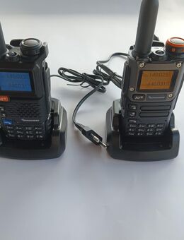 UKW Handfunkgerät 2m/70cm 1-5 Watt 200 Kanal m. Freenet u. PMR vorprogrammiert - Rosenheim