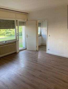 1 Zimmer Apartment mit Balkon wartet auf Sie - Bad Vilbel
